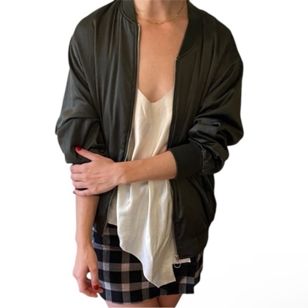 ZARA COLLECTION Green Silky Relaxed O-Ring Zipper Bomber Jacket Small |fits XS-M - Picture 3 of 16